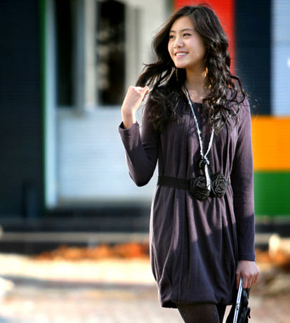 直擊韓國街(jiē)頭美(měi)女(nǚ)氣質裝