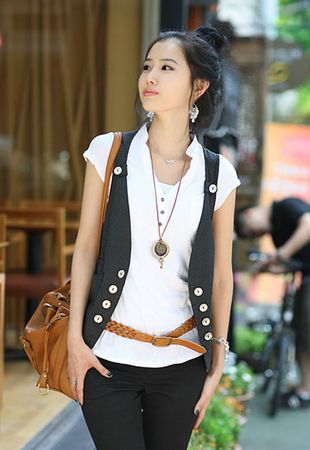 10款淑女(nǚ)Tops夏日清爽搭配